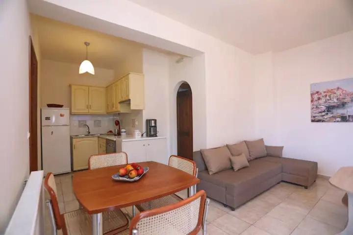 Skopelos Chara'S Lux Apartment מראה חיצוני תמונה
